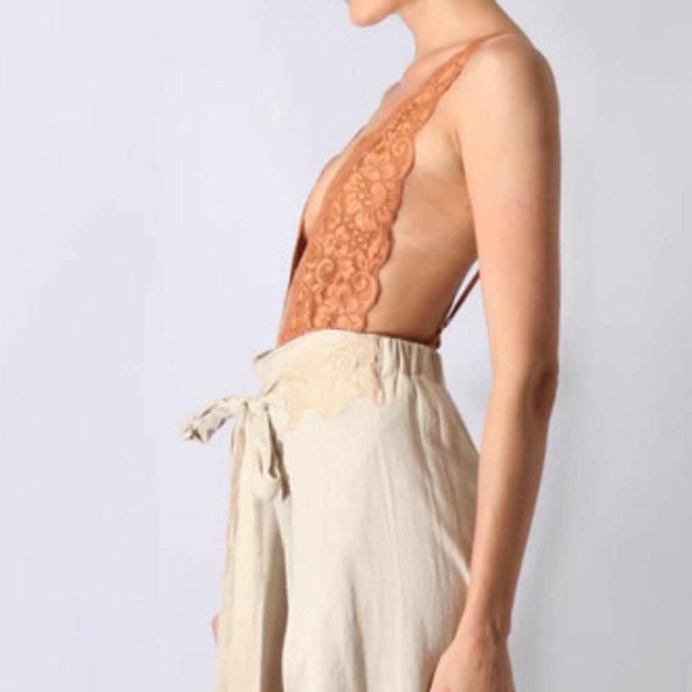NWT Free People HAH Comin' in HAHT Lace Bodysuit in Brown Sugar. Size Sm… - Picture 4 of 11